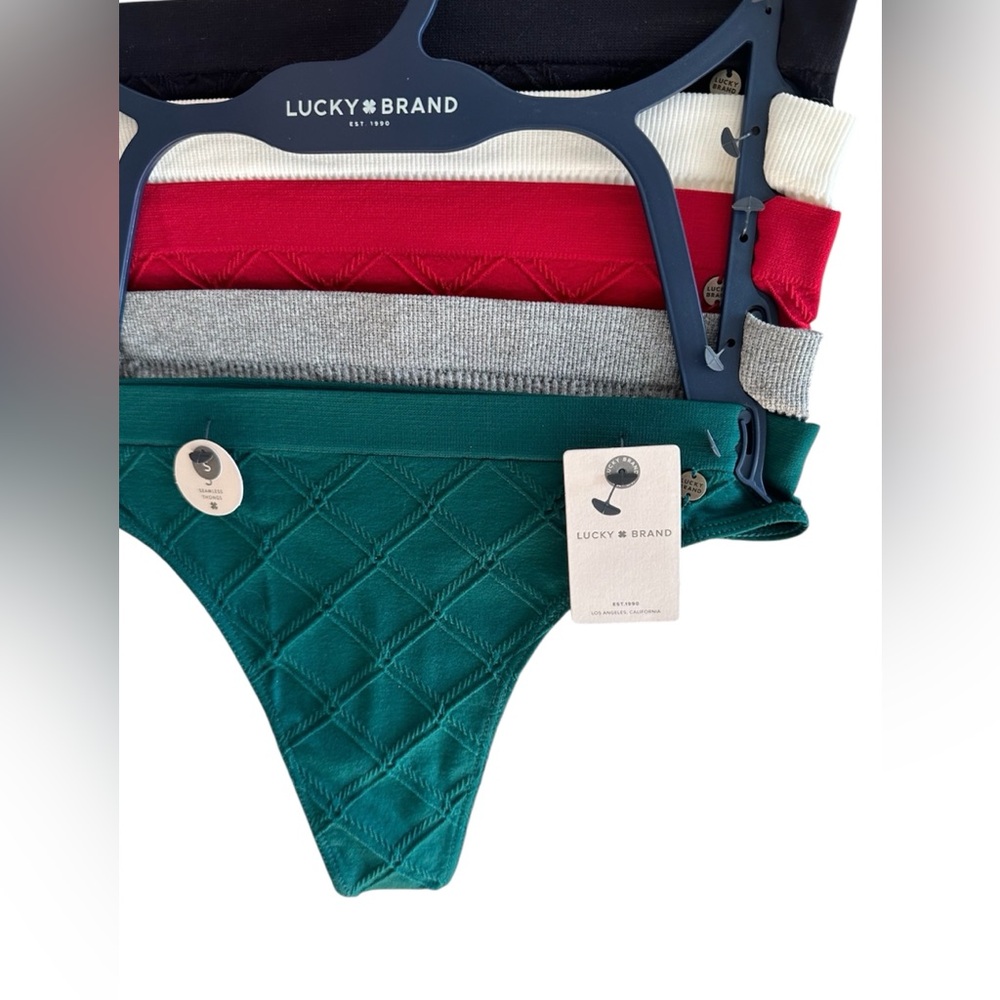 Lucky Brand 5 Pc Thongs Panties Set Christmas Gift Red Green  NEW WITH TAGS - Picture 2 of 10
